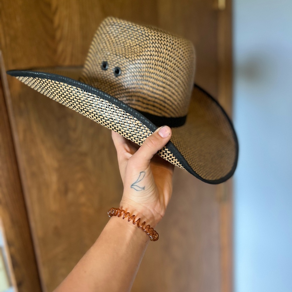 PBR “bullhide” men’s cowboy hat